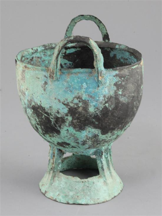 A Chinese archaic bronze ritual vessel, probably late Shang dynasty, 12th-11th century B.C., 17cm high